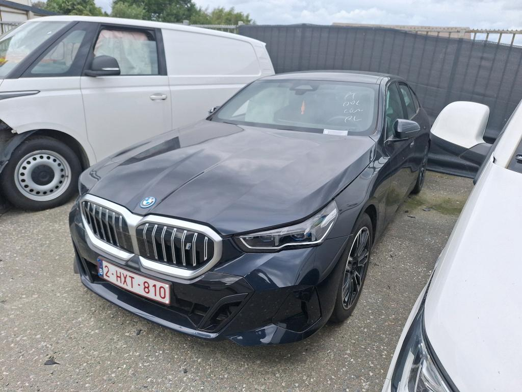 Foto 2 van BMW i5