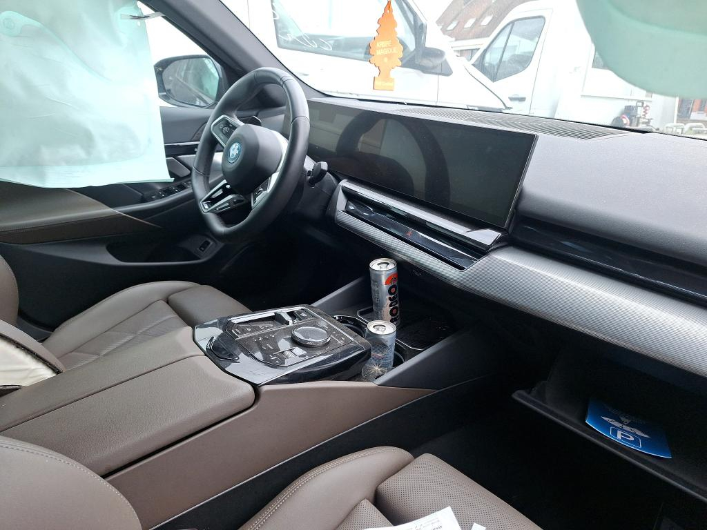 Foto 4 van BMW i5