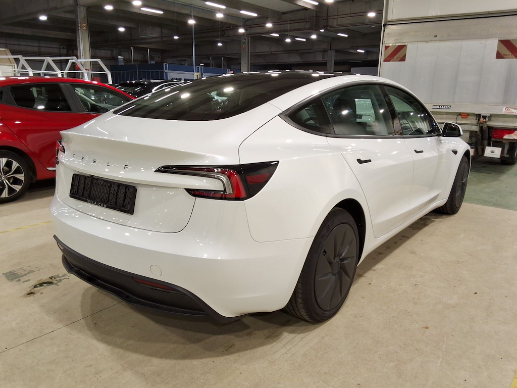 Foto 5 van Tesla Model 3