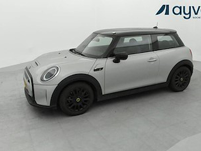 Köp MINI MINI 32.6 KWH COOPER SE på Ayvens Carmarket