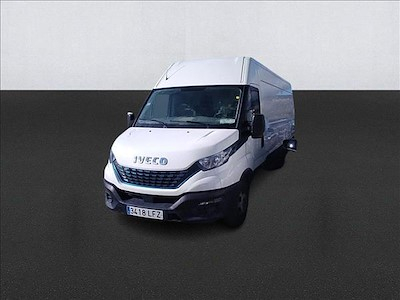 Cumpara IVECO DAILY prin Ayvens Carmarket