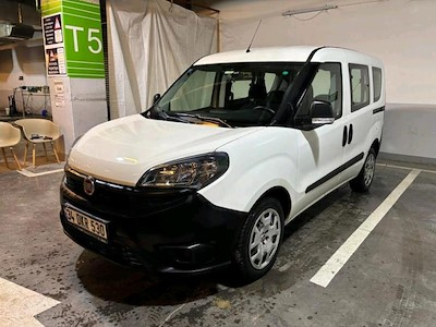 Comprar FIAT Doblo Combi no Ayvens Carmarket