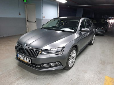 Ayvens Carmarket den SKODA SUPERB satın al