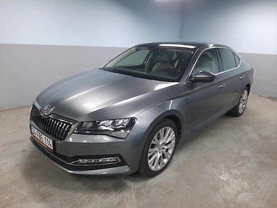 Ayvens Carmarket den SKODA SUPERB satın al