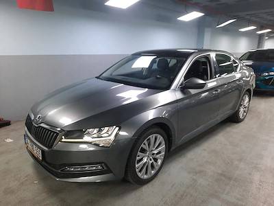 Ayvens Carmarket den SKODA SUPERB satın al