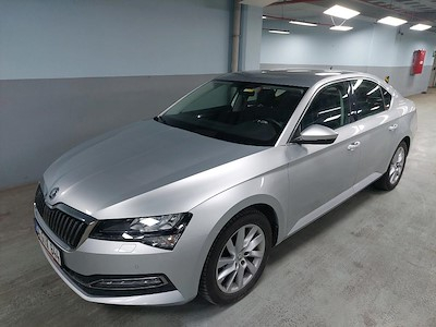 Ayvens Carmarket den SKODA SUPERB satın al