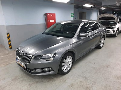 Ayvens Carmarket den SKODA SUPERB satın al