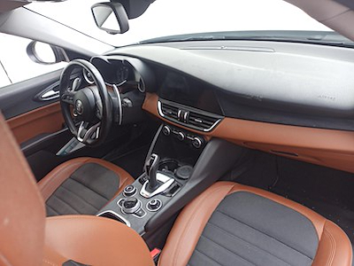 Buy ALFA ROMEO GIULIA on Ayvens Carmarket