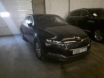 Acquista SKODA SUPERB FL BUSINESS 2.0L TDI 177 DSG a Ayvens Carmarket