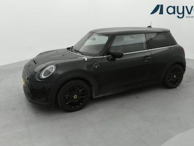 Buy MINI MINI 32.6 KWH COOPER SE on Ayvens Carmarket