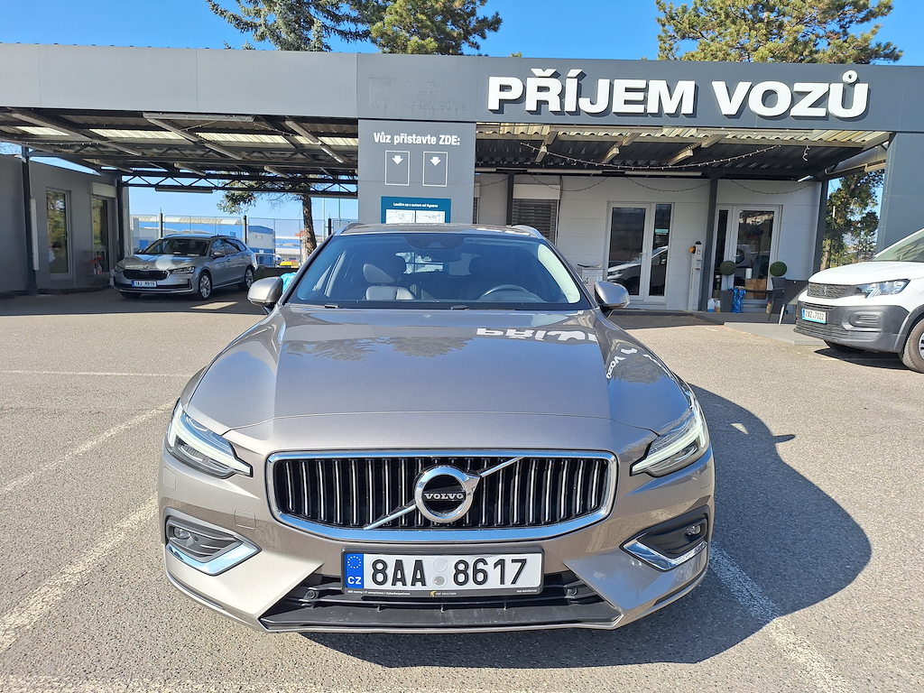 Volvo V60 T4 FWD Drive-E Inscription Auto