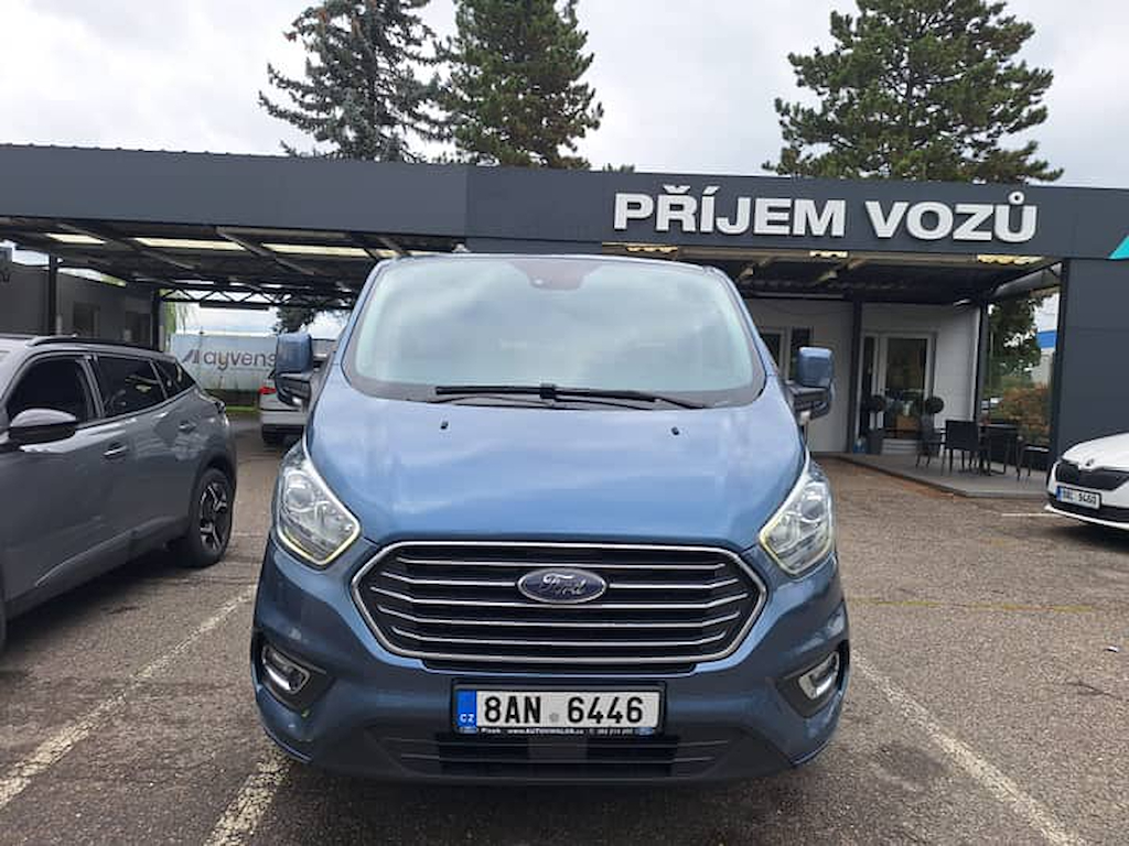 FORD Tourneo  2.0 EcoBlue mHEV 136kW L2 Titanium