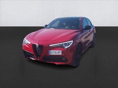 Acquista ALFA ROMEO STELVIO a Ayvens Carmarket