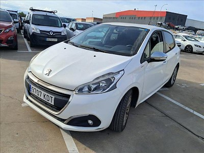 PEUGEOT 208 2017 — авто из Европы под ключ