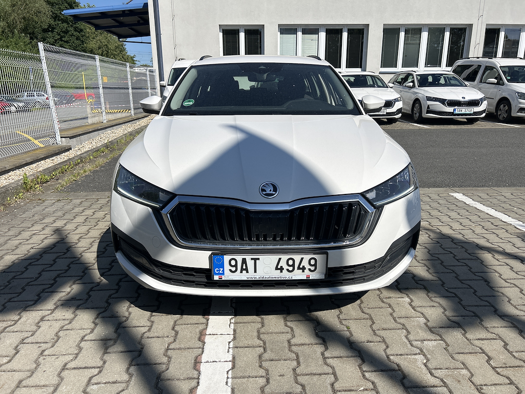 SKODA Octavia  2.0 TDI 110kW DSG Ambition Combi