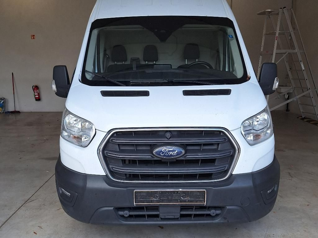 Ford Transit 2.0TDCI 96KW MHEV TREN 131CV Air conditioning