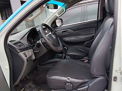 Osta [Merkki] [Malli] osoitteesta Ayvens Carmarket