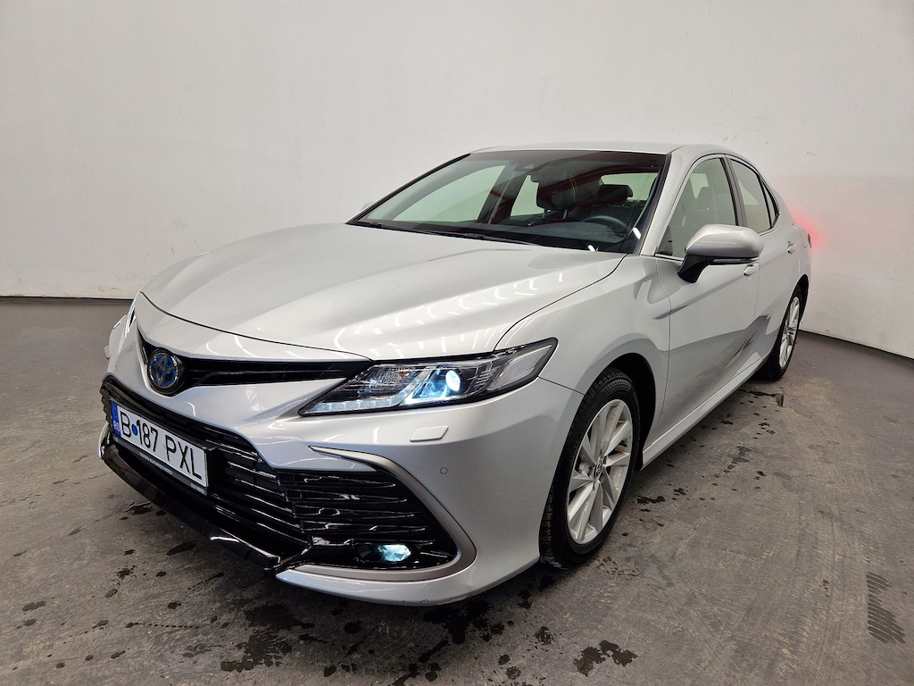Toyota Camry 2.5 Hybrid Business E-CVT