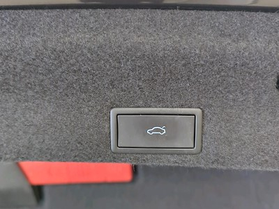 Cumpara VOLKSWAGEN PASSAT prin Ayvens Carmarket