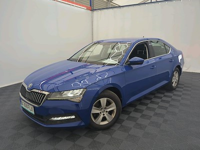 Comprar SKODA SUPERB no Ayvens Carmarket