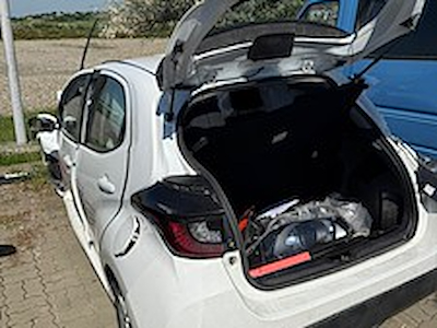Cumpara TOYOTA YARIS prin Ayvens Carmarket