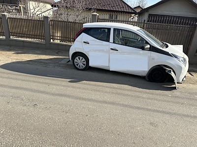 Cumpara TOYOTA AYGO prin Ayvens Carmarket