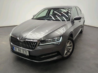 Cumpara SKODA SUPERB prin Ayvens Carmarket