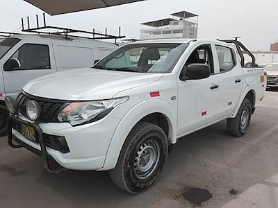 Køb MITSUBISHI L200 DK-R 4X2 2.5 TD hos Ayvens Carmarket