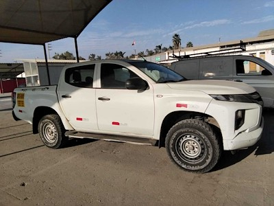 Buy MITSUBISHI L200 GLX HP 2.4 TD M on Ayvens Carmarket