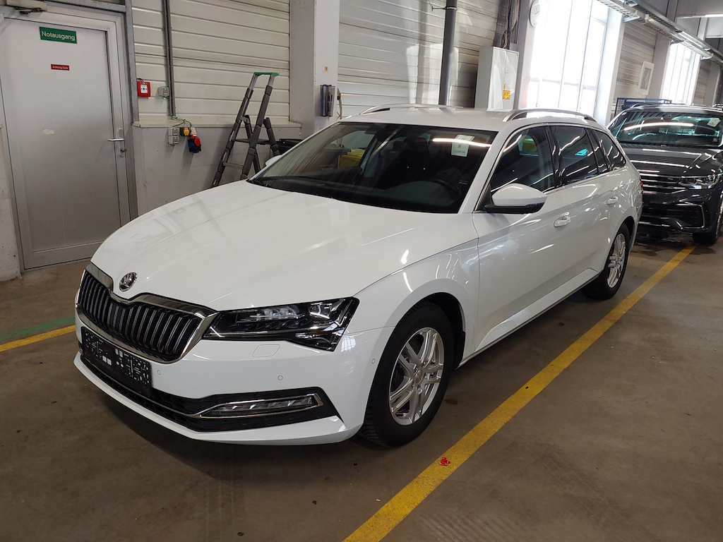 Skoda Superb 150 PS TDI STYLE 7-GANG DSG COMBI