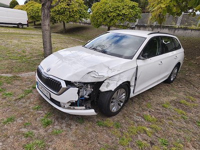 Buy SKODA Octavia Combi IV on Ayvens Carmarket