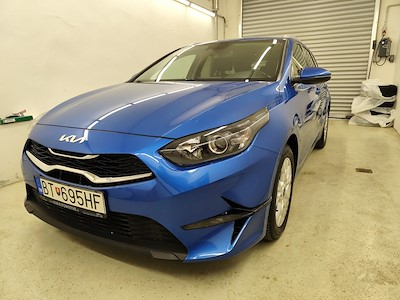 Kaufe KIA CEED SW III bei Ayvens Carmarket