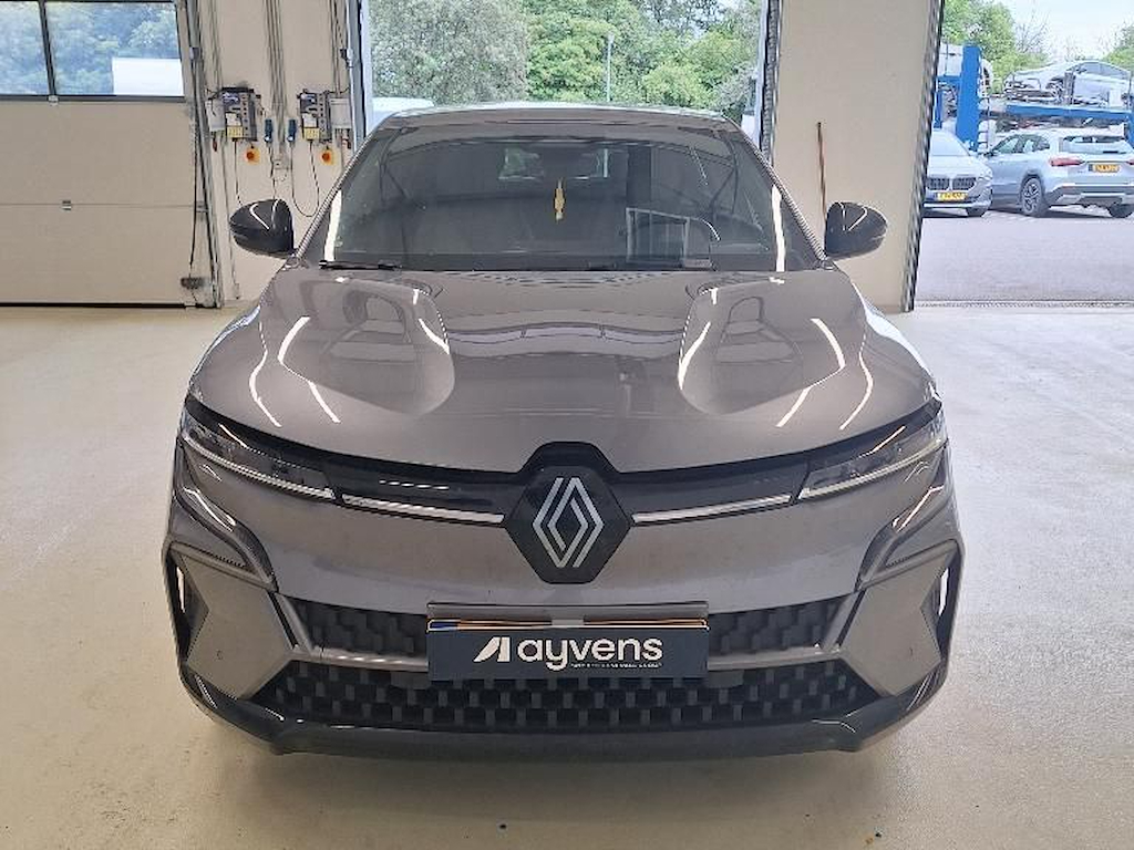 RENAULT MEGANE 60KWH OPTIMUM CHARGE TE 220 CV Packs; Drive assist 2; Winter 3; Metallic paint; GPS