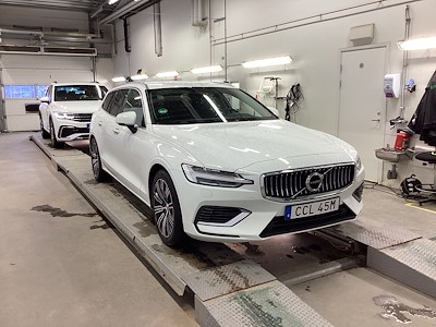 Köp VOLVO V60 på Ayvens Carmarket