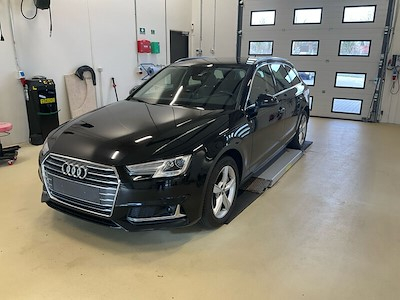 Köp AUDI A4 på Ayvens Carmarket