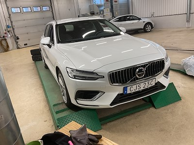 Buy VOLVO V60 on Ayvens Carmarket