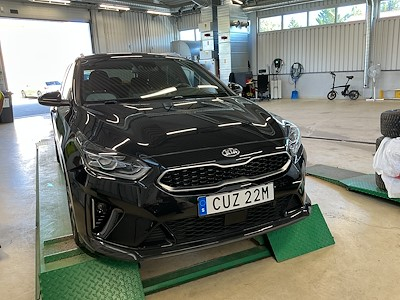 Köp KIA Ceed på Ayvens Carmarket