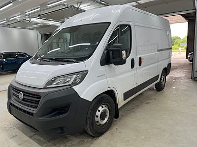 Osta [Merkki] [Malli] osoitteesta Ayvens Carmarket