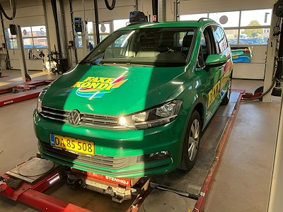 Køb VOLKSWAGEN Touran Van hos Ayvens Carmarket