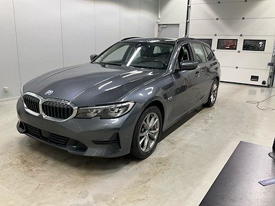 Køb BMW SERIES 3 hos Ayvens Carmarket