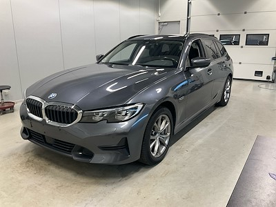 Køb BMW SERIES 3 hos Ayvens Carmarket