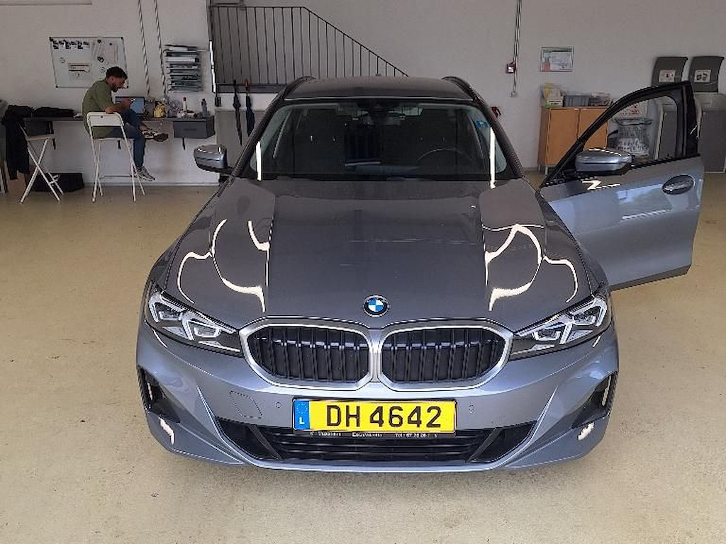 BMW 3 Series TOURING 156 CV Metallic paint; GPS