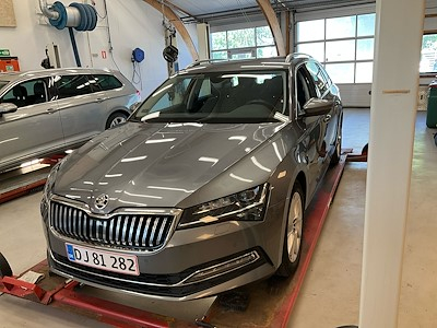 Køb SKODA SUPERB hos Ayvens Carmarket