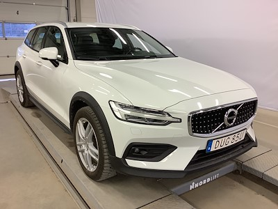 Köp VOLVO V60 Cross Country på Ayvens Carmarket