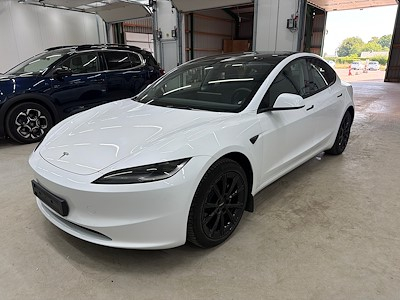 Cumpara TESLA Model 3 prin Ayvens Carmarket