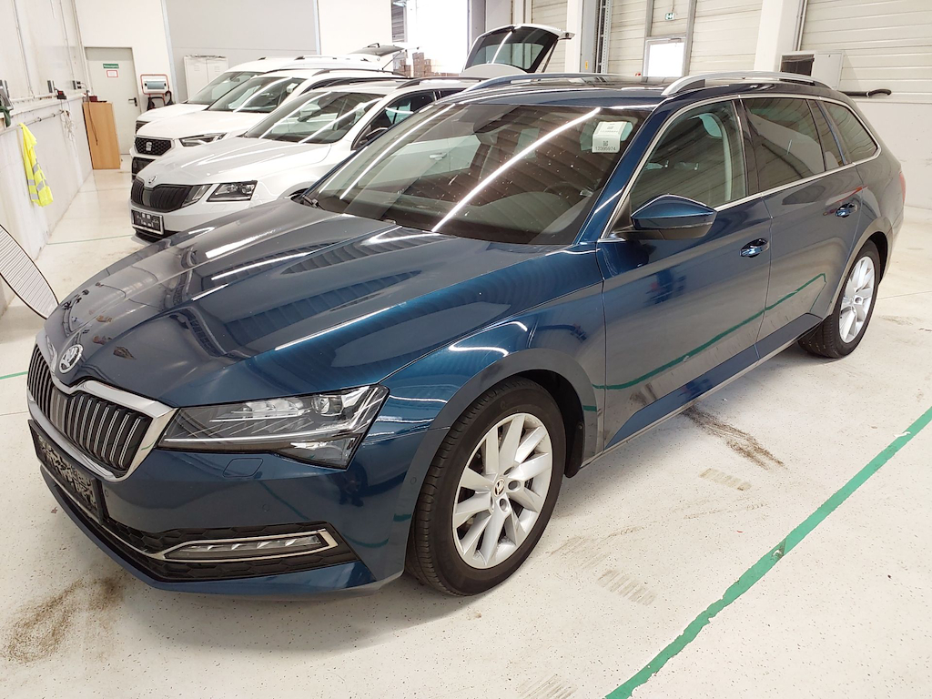Skoda Superb COMBI 2,0 TDI STYLEDSG