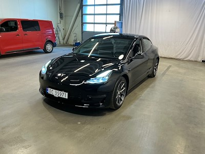 Cumpara TESLA Model 3 prin Ayvens Carmarket
