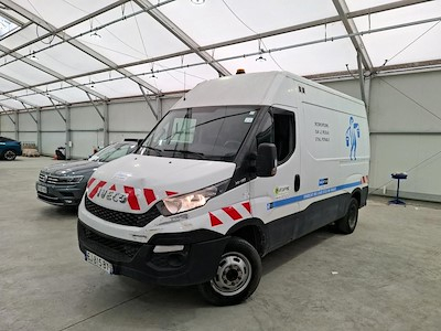 Cumpara IVECO DAILY prin Ayvens Carmarket
