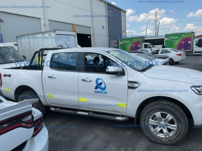 Kaufe FORD Ranger Xlt Crew Cab Di bei Ayvens Carmarket