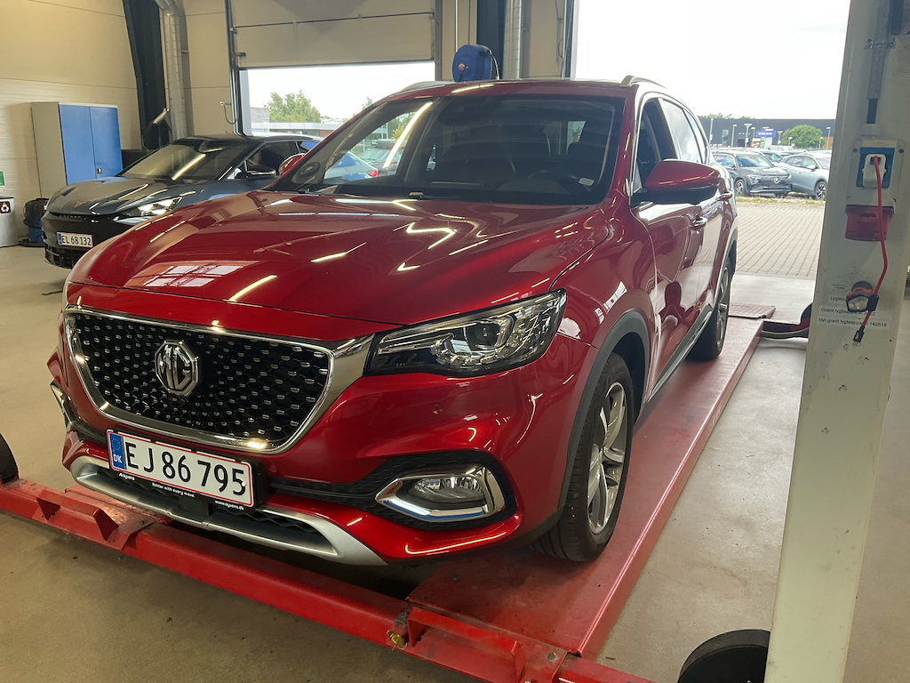 MG Mg Hs Ehs Plug-In Hybrid Luxury